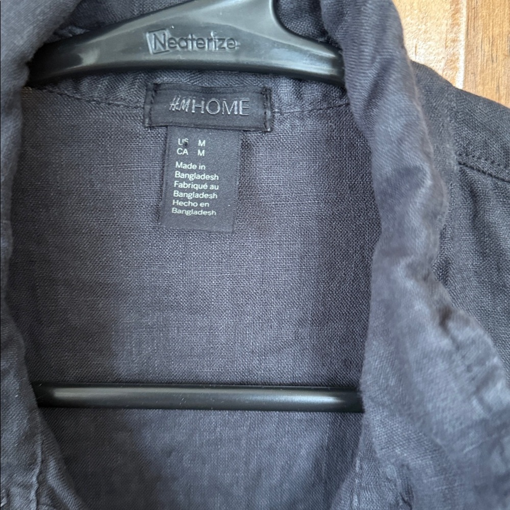 Vintage H&M Home 100% Linen buttoned front shirt. Size M - Picture 5 of 9